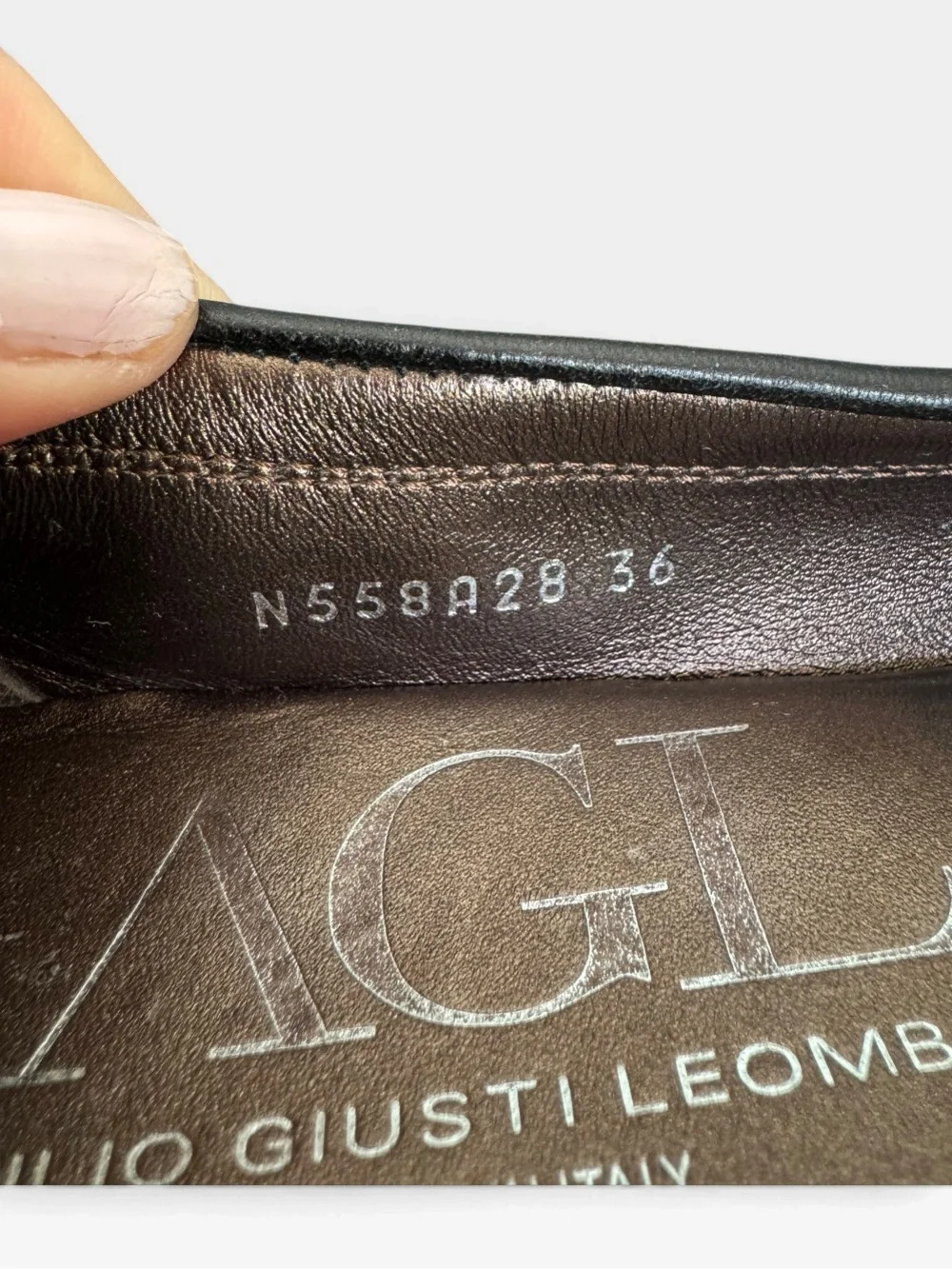 AGL Attilio Giusti Leombruni Black Leather Ballet Flats Size 36 Italy Chain Croc